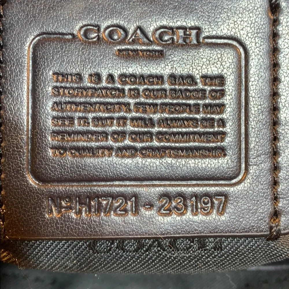 Coach leather gunmetal pocketbook EUC no strap